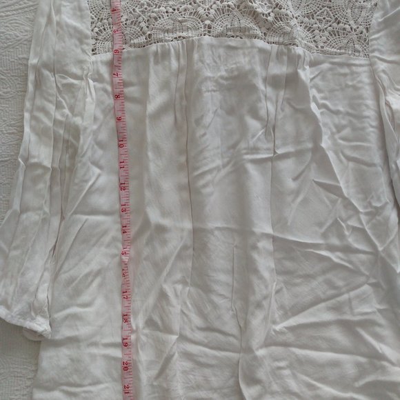 Old Navy Rayon Lace-Yoke Blouse/Tunic - Picture 4 of 5